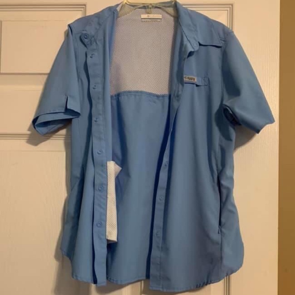 Women’s Columbia Blue Fishing Shirt - Small